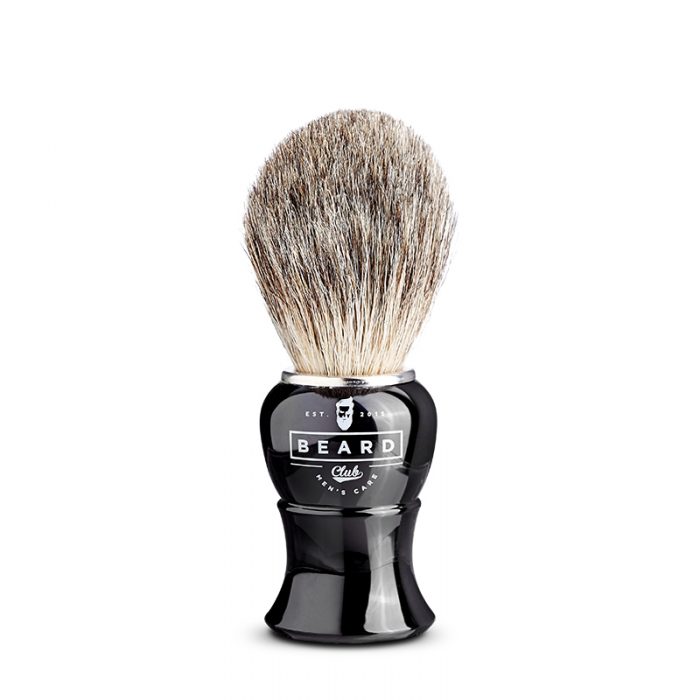 Blaireaux - Beard club. Les blaireaux sont indispensables pour obtenir un rasage de qualité supérieure. Leur utilisation remonte à des siècles et reste une pratique prisée par les connaisseurs du rasage traditionnel. Que vous soyez un barbier professionnel ou simplement un homme soucieux de sa routine de rasage, vous trouverez chez nous les blaireaux parfaits pour répondre à vos attentes les plus élevées.