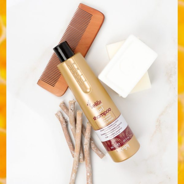 Curl Shampooing - Séliar un shampooing pour les cheveux bouclés et ondulés. Enrichi en Miel et Huile d’Argan il élimine les frisottis et nourrit.
