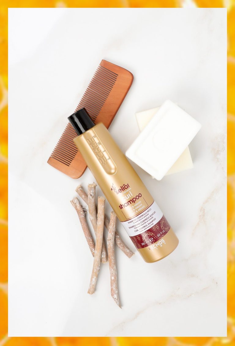 Curl Shampooing - Séliar un shampooing pour les cheveux bouclés et ondulés. Enrichi en Miel et Huile d’Argan il élimine les frisottis et nourrit.