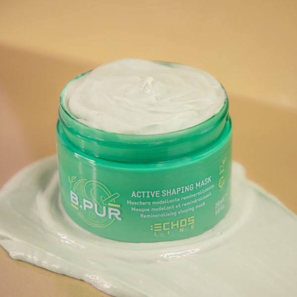 B Pur - Masque reminéralisant enrichi à l'argile blanche et en beurre de Karité. Il nourrit sans alourdir laisse les cheveux sains et brillant.