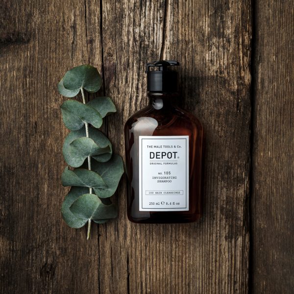 No. 105 No. 105 est un shampooing énergisant pour problèmes de chute de cheveux. Il nettoie en douceur tout en respectant l’équilibre naturel du cuir chevelu et des cheveux. Particulièrement adapté pour les cheveux affaiblis, amincis, qui ont perdu de la force. Formulé avec des tensioactifs doux et sans SLES. Utilisation: appliquer sur cheveux humides et masser. Rincer et répéter si nécessaire. Pour une action revigorante plus complète et énergique, continuer avec NO. 205.