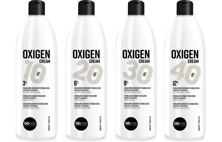 La ligne de crème Oxigen, avec son parfum fruité délicat, améliore les performances des barbecues coloration et blanchiment, obtenant des mélanges parfaitement amalgamés et homogènes et Garantir la protection du cuir chevelu et des cheveux.
