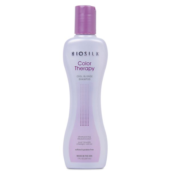 Le Shampooing BioSilk Color Therapy Cool Blonde 207ML avec sa formule dynamique sans sulfate neutralise et élimine les tons jaunes indésirables des cheveux gris et blancs, vous offrant une couleur blonde plus saine, plus brillante et plus vibrante. Vos cheveux blonds resteront plus frais que jamais, tout en étant doux, lisses et irrésistiblement brillants.