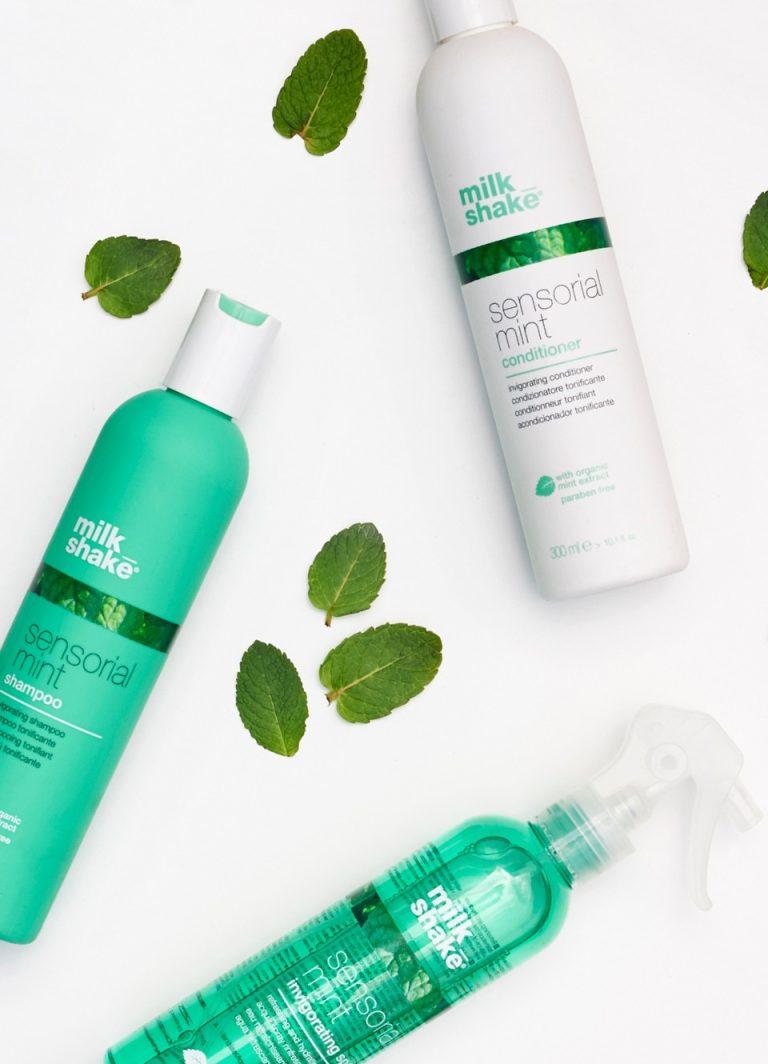 Sensorial Mint Shampoo est un Shampoing tonifiant. 2 formats s'offrent à vous 300ML ou 1000ML. Sa formule aux extraits de menthe, de sauge et de fruits biologiques nettoie en douceur, élimine les impuretés, rafraîchit et revitalise le cuir chevelu et les cheveux. Sans SLS/sles et sans paraben.