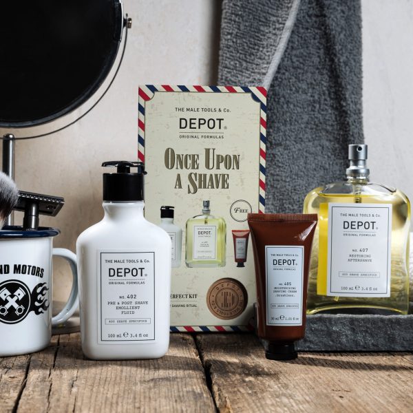 Coffret Once Upon a Shave Découvrez l'art du rasage avec élégance grâce au coffret "Once upon a Shave" de Depot. Cet ensemble exclusif de soins pour homme offre une expérience de rasage complète avec trois produits exceptionnels, créés pour répondre aux besoins des hommes modernes exigeants.