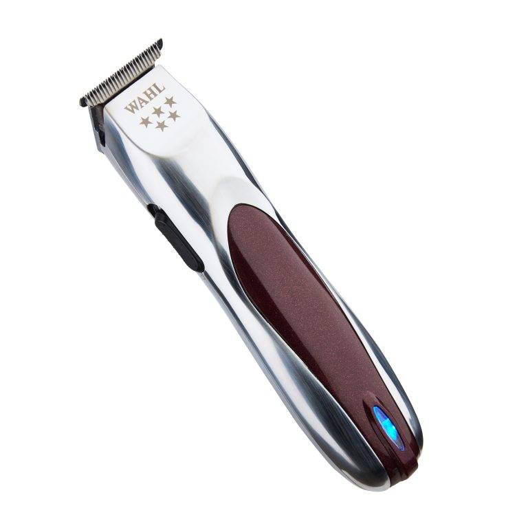 La tondeuse de finition A-LIGN de WAHL est l'outil essentiel pour obtenir des lignes de coupe nettes et précises, que ce soit pour le visage, la barbe ou la nuque.